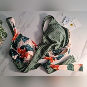 Body Glove Swim Top